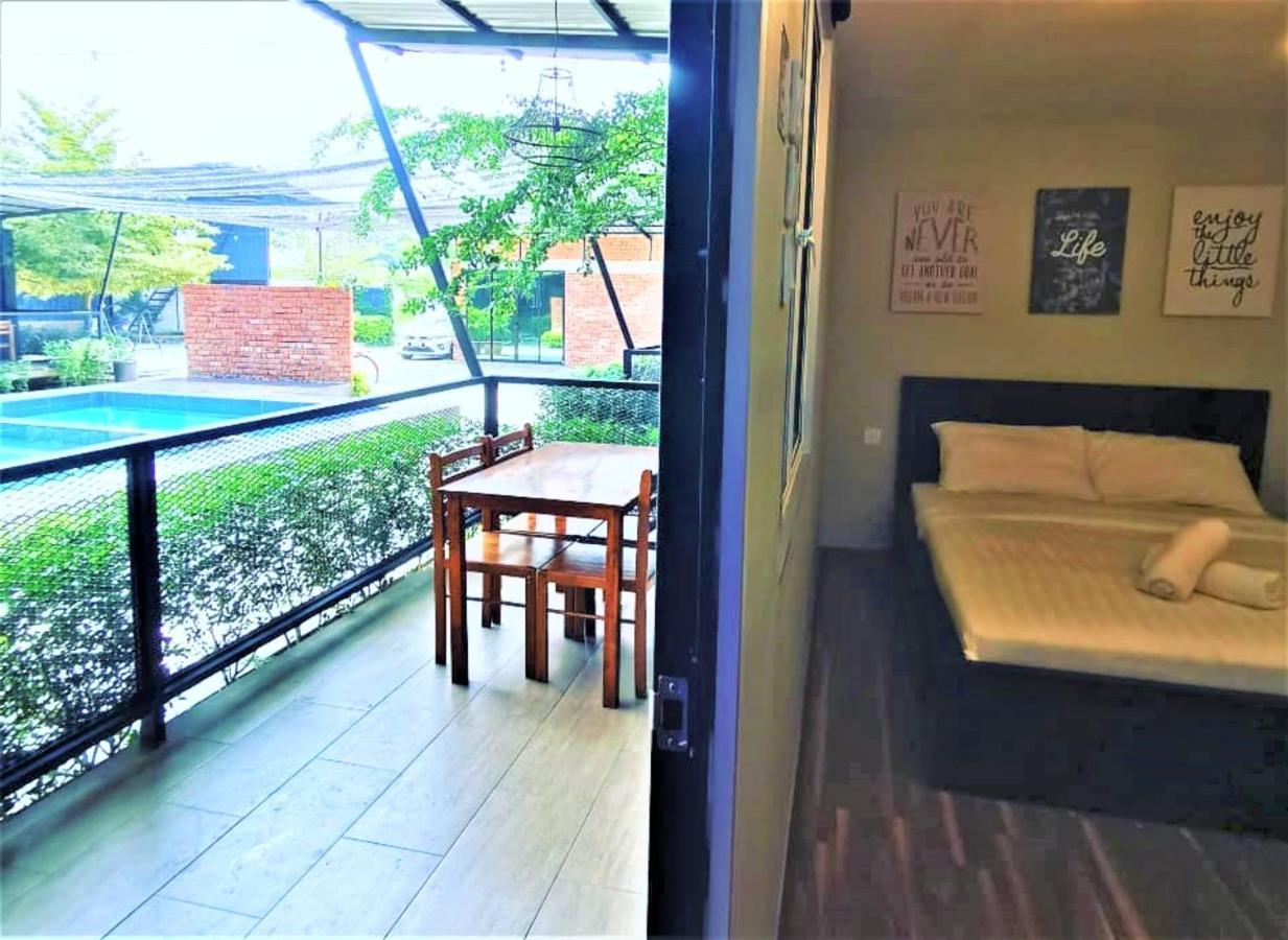 Petak Padin Cottage By The Pool, Kepala Batas  Dış mekan fotoğraf
