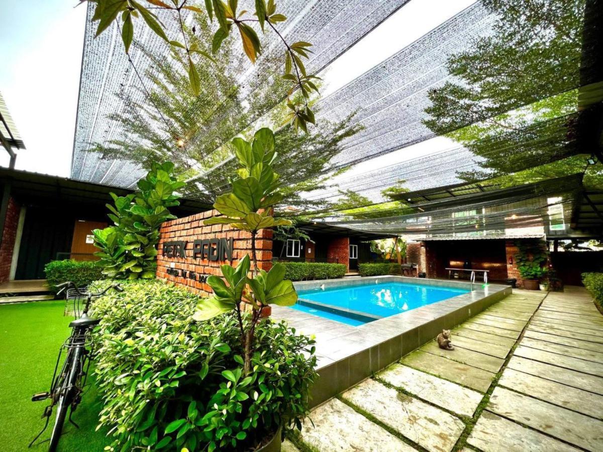 Petak Padin Cottage By The Pool, Kepala Batas  Dış mekan fotoğraf