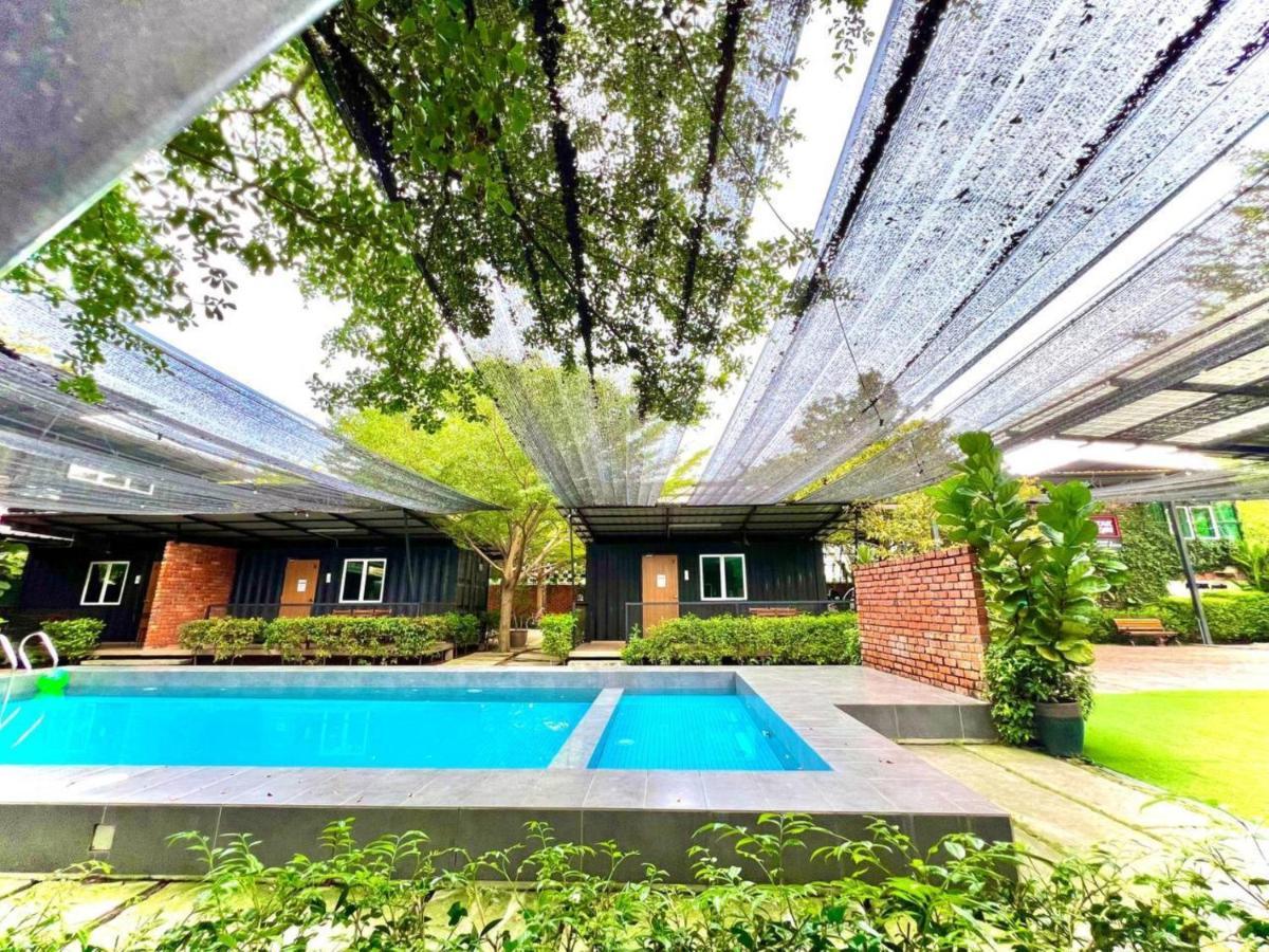 Petak Padin Cottage By The Pool, Kepala Batas  Dış mekan fotoğraf